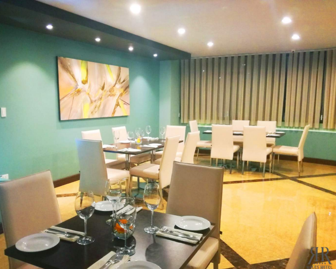 ROLES HOTEL