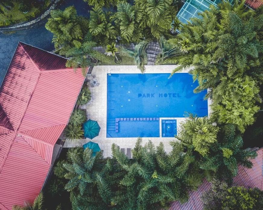 PARK HOTEL