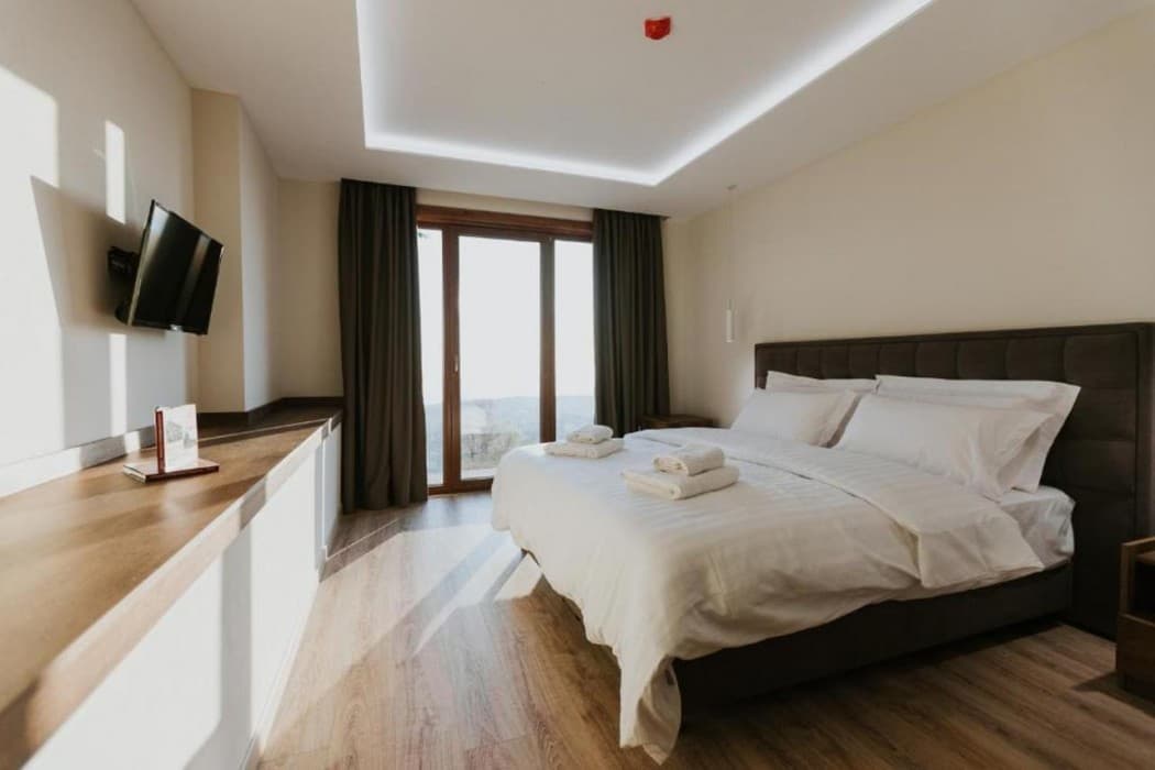 Kroi Hotel