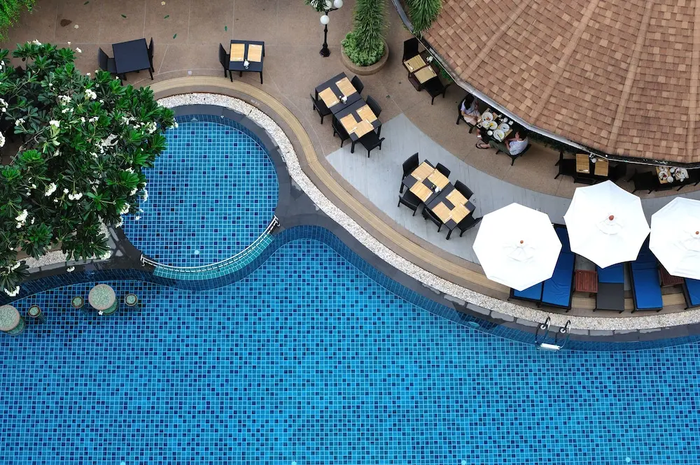 Palmyra Patong Resort