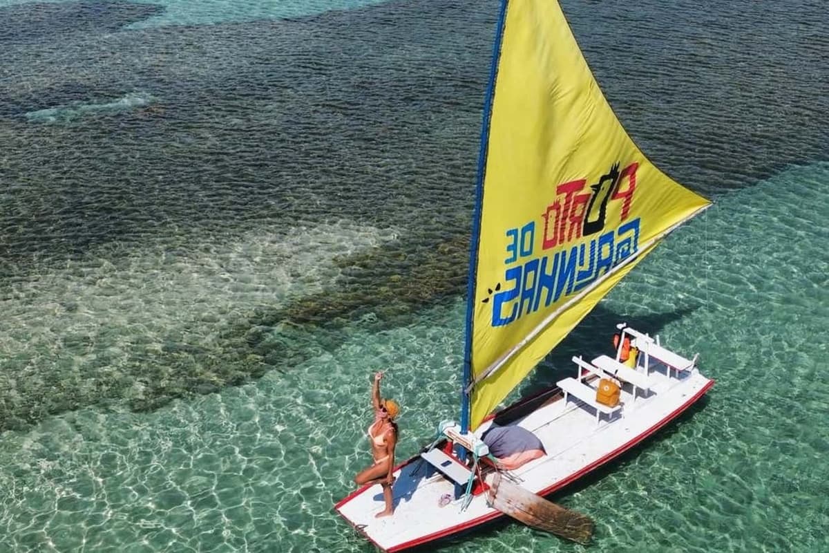 Passeio de jangada por Porto de Galinhas