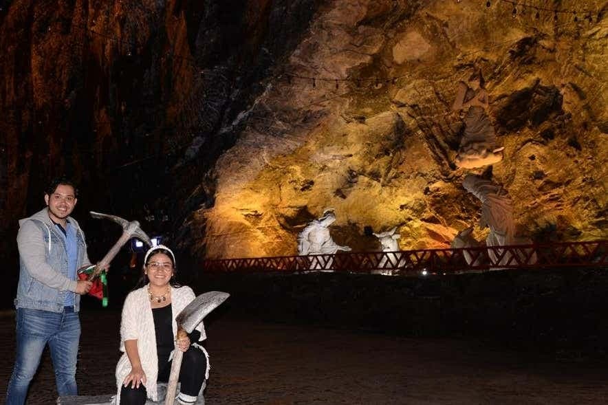 Excursión a la Catedral de Sal de Zipaquirá + Andrés Carne de Res en Chía