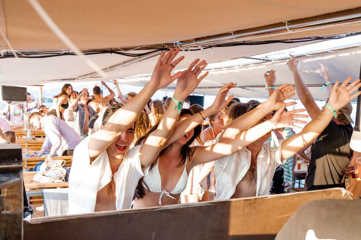 Blue Lake Boat Party