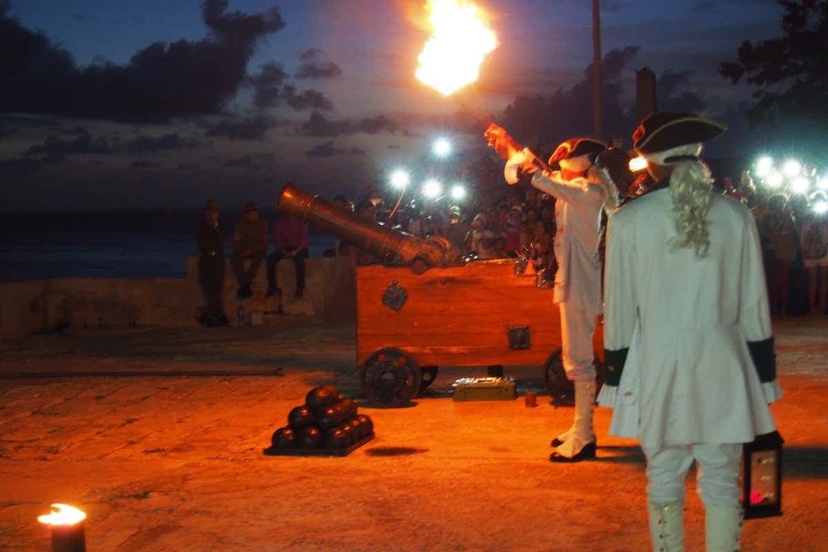 Ceremonia del cañonazo en La Habana
