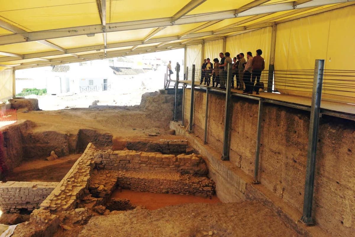 Visita guiada por el yacimiento arqueológico Plaza de Armas
