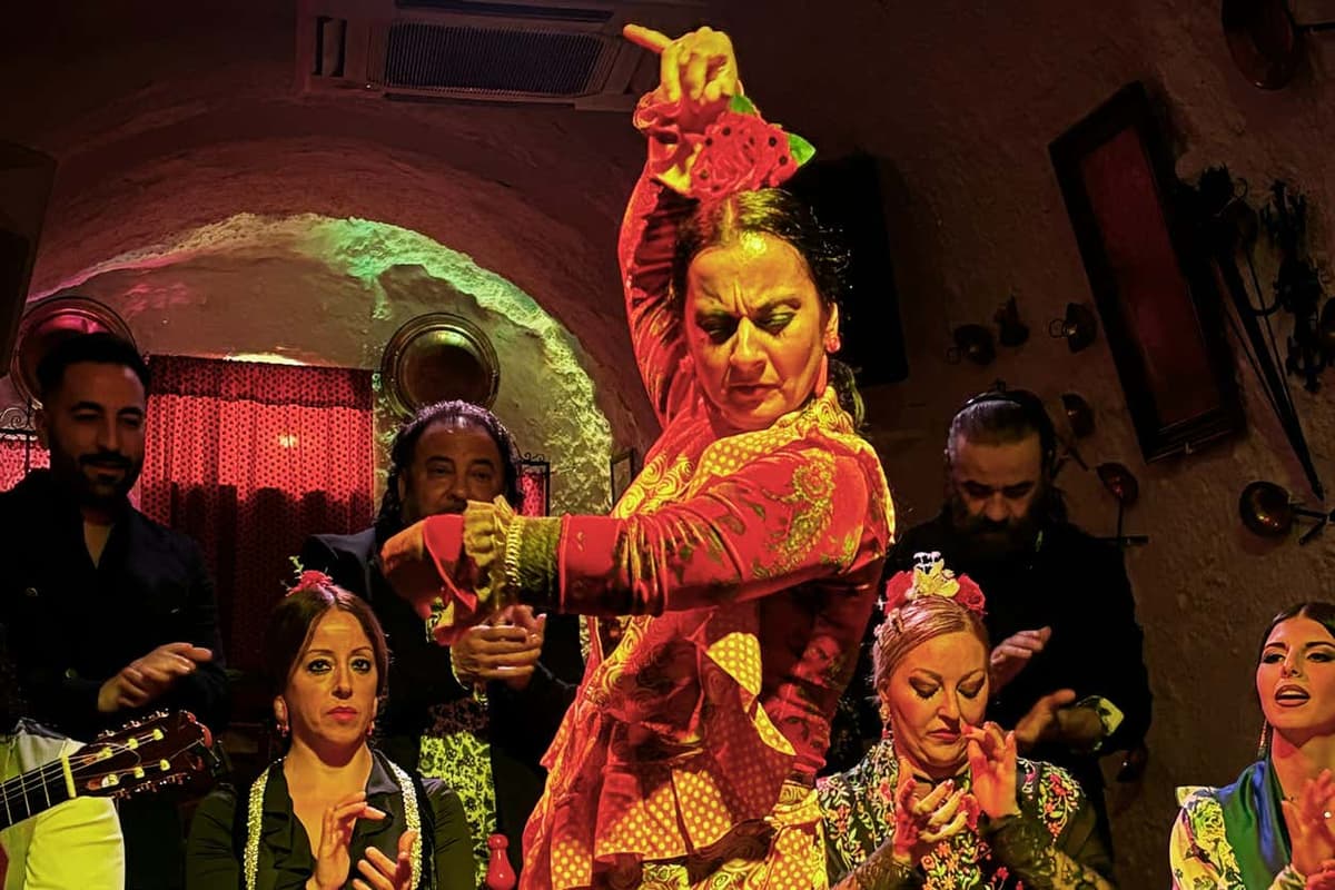 Cuevas Los Tarantos: espectáculo flamenco en Granada