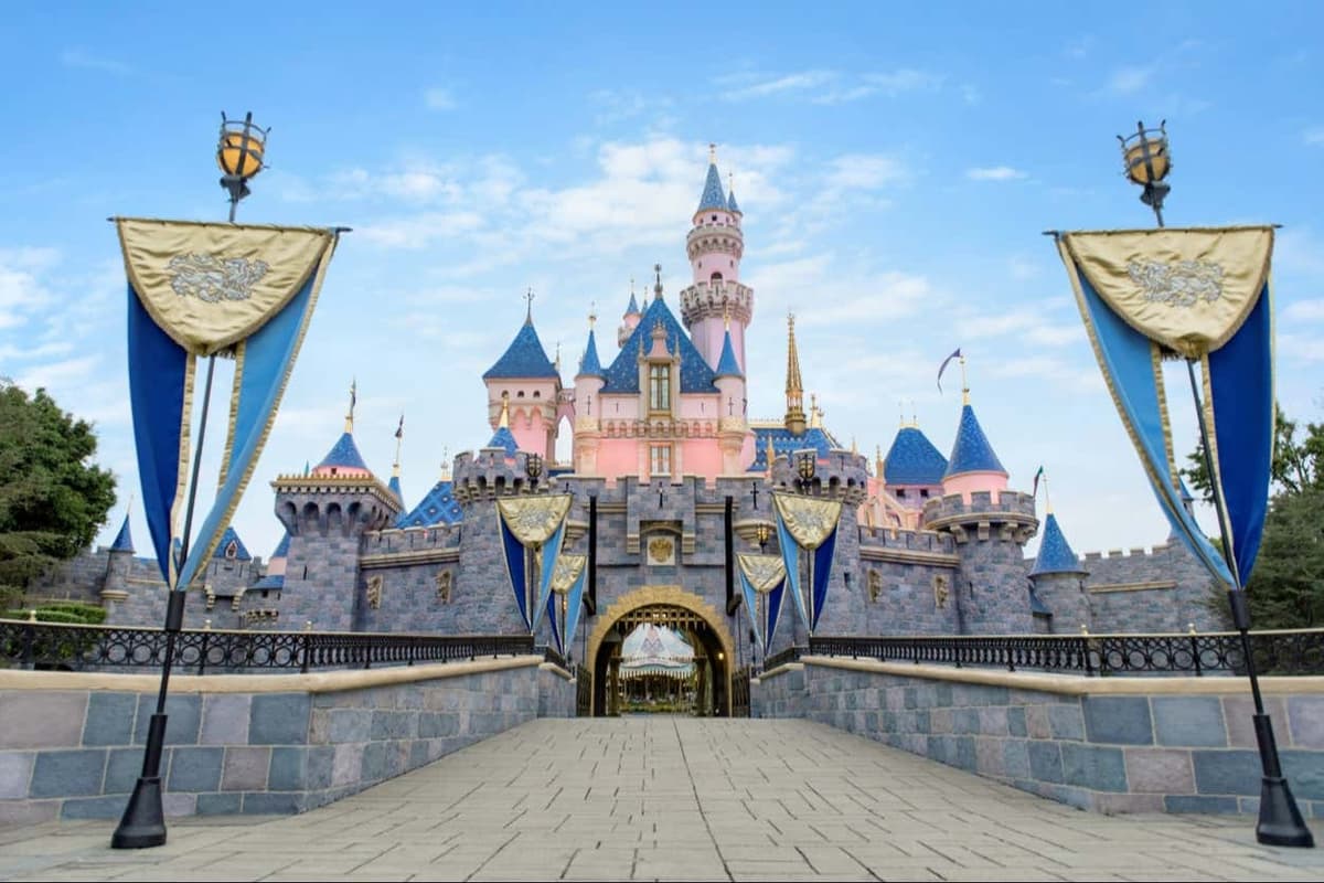 Entrada a Disneyland® Park o Disney California Adventure® Park