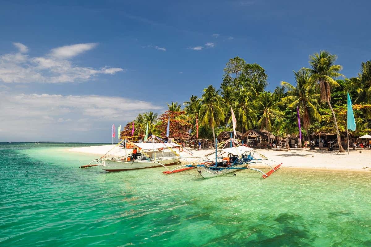 Honda Bay Islands Tour