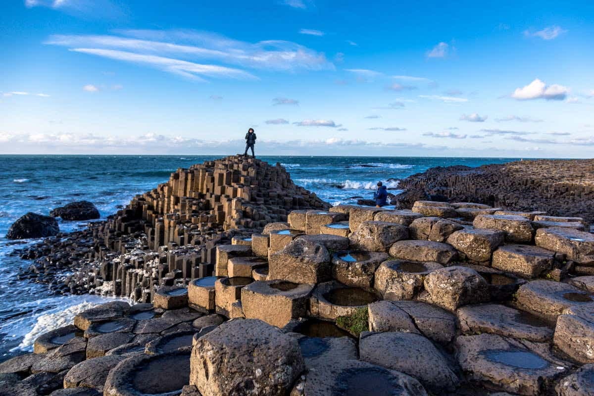 Giant’s Causeway, Dunluce Castle & Belfast Tour