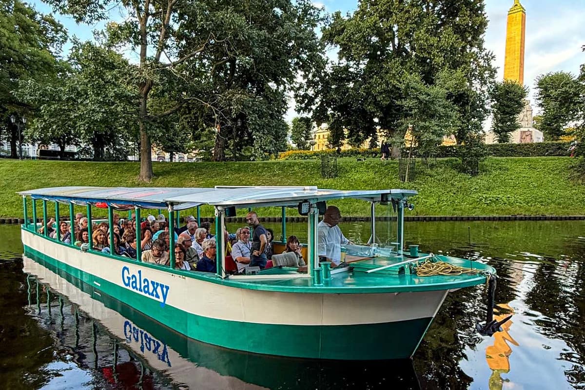 Giro in barca a Riga