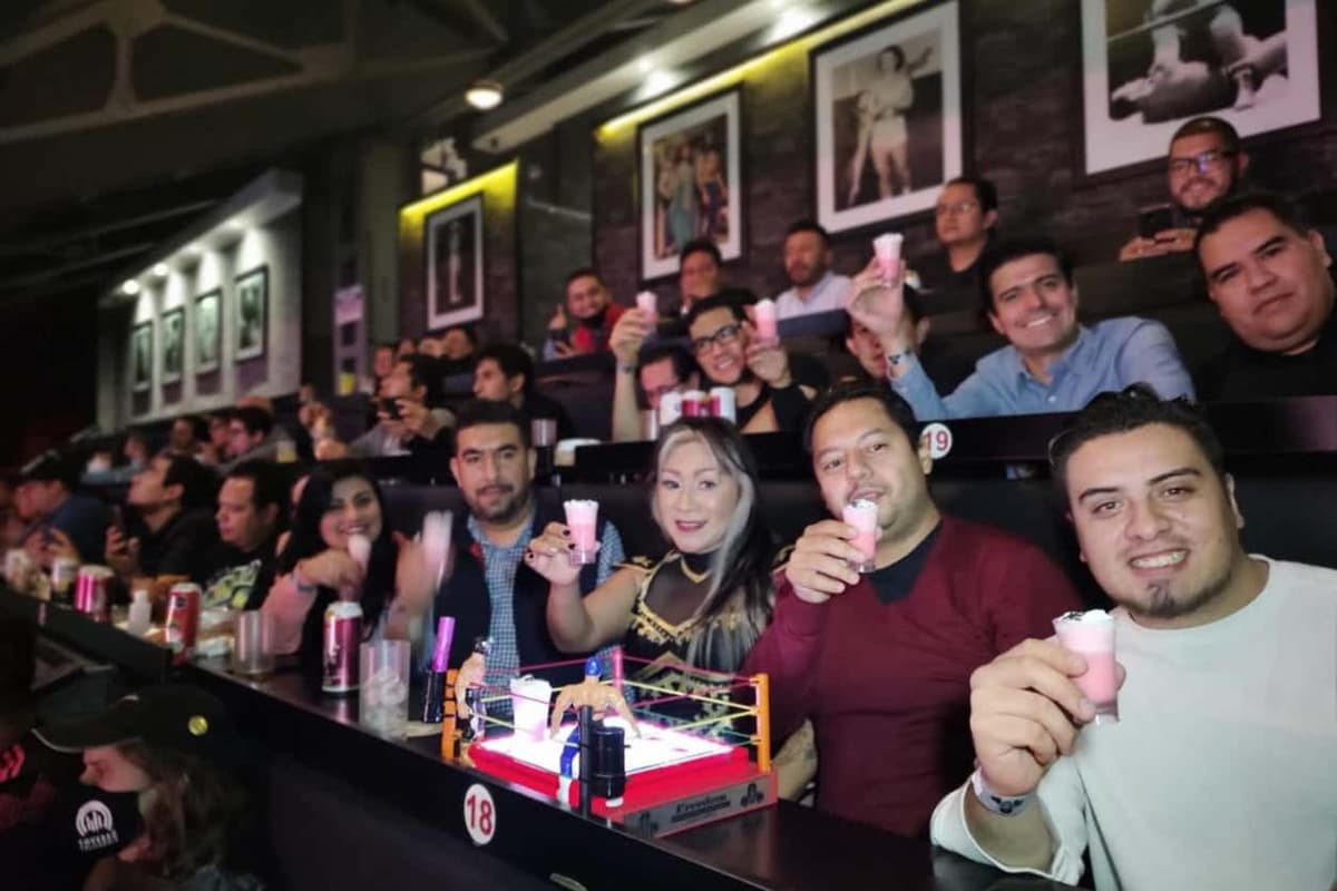 Lucha libre en la Arena México + Buffet y bebidas
