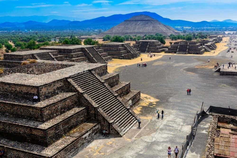 Teotihuacán, Guadalupe Basilica & Tlatelolco Day Trip