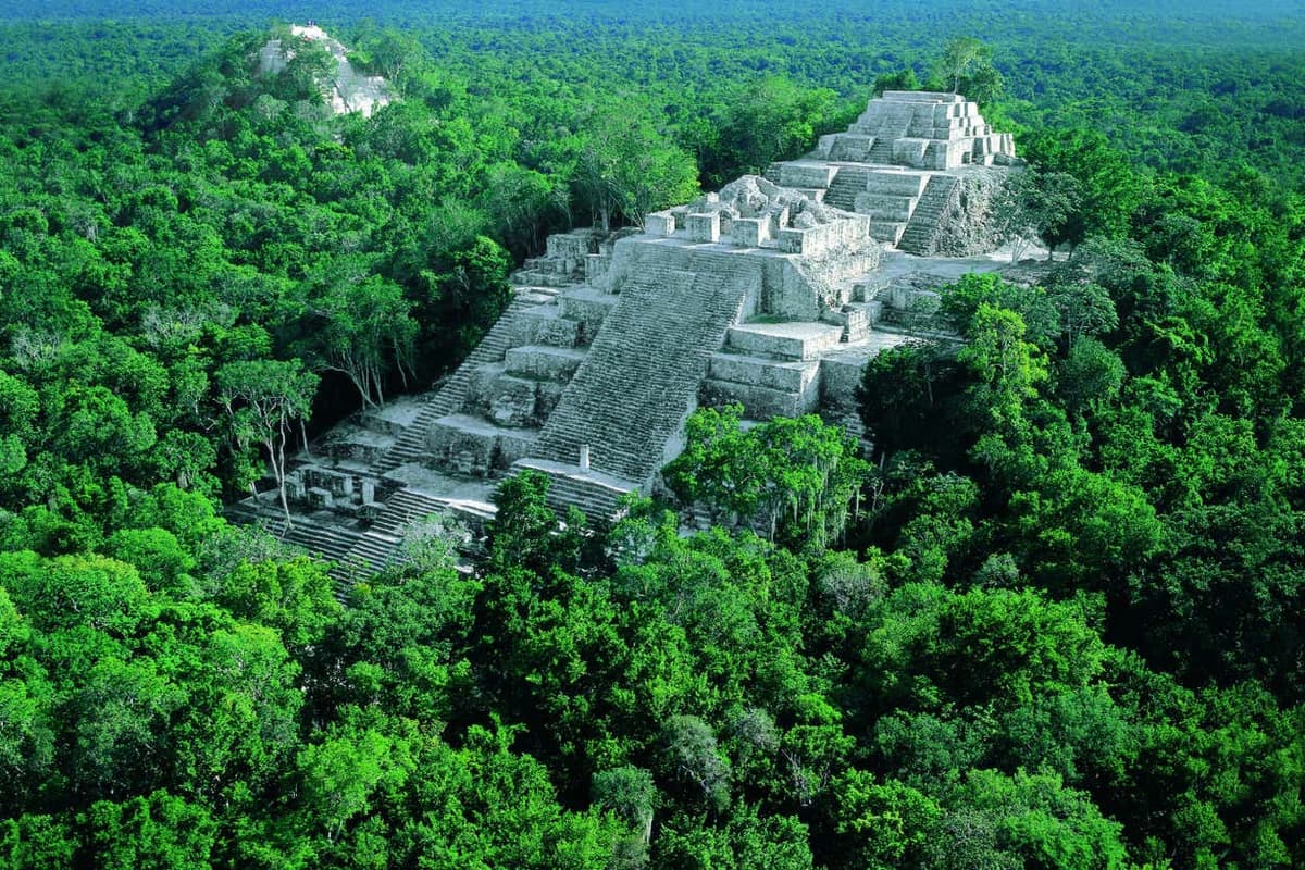 Excursión a Calakmul y Balamkú