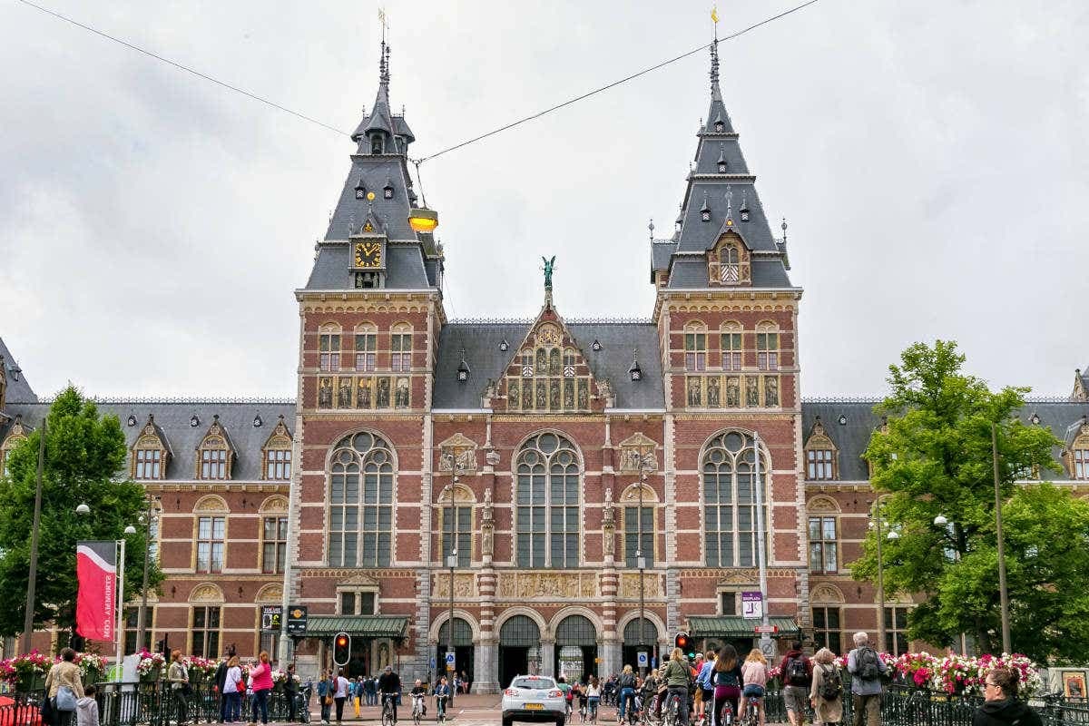 Rijksmuseum Ticket + Canal Cruise