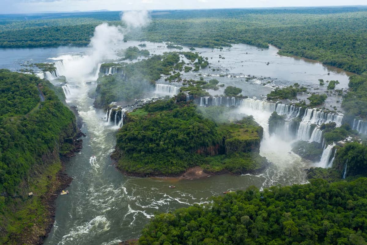 Iguazú Falls & Itaipú Dam Trip