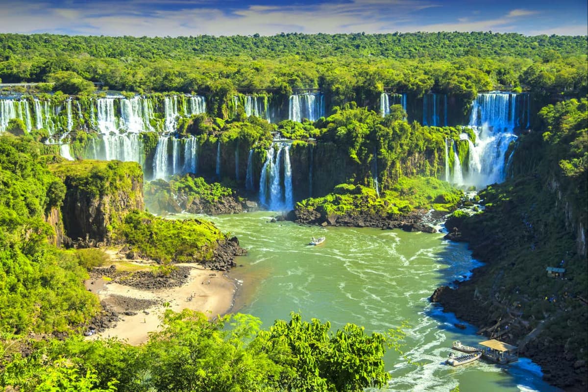Argentinian Side of the Iguazu Falls Tour