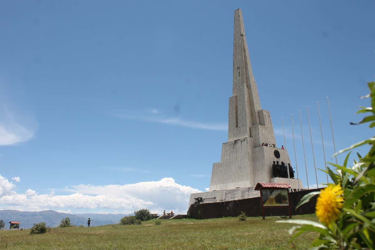 Tour de la cultura Wari y Quinua