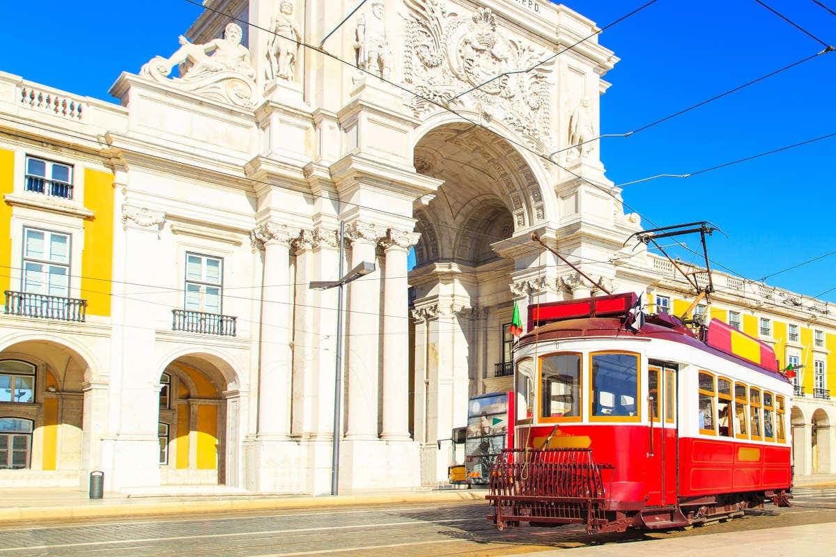 Lisbon Sightseeing Tram