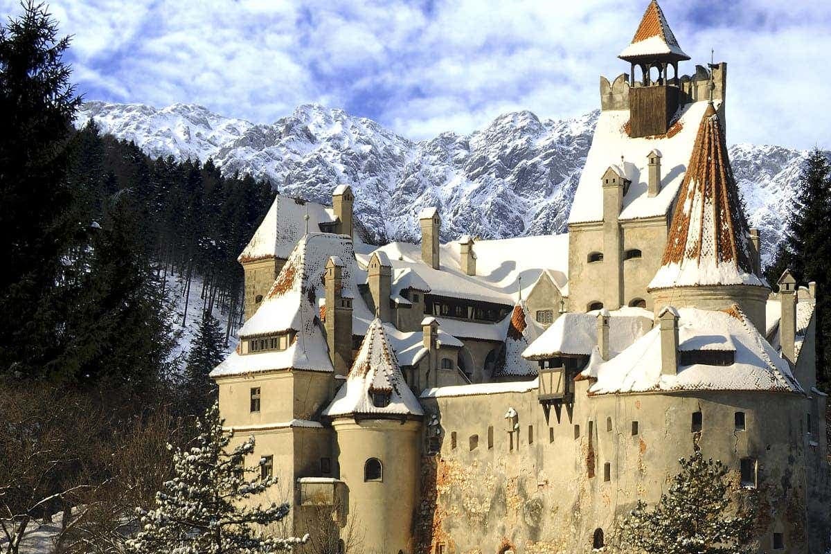 Dracula's Castle & Peles Castle Day Trip from Bucharest