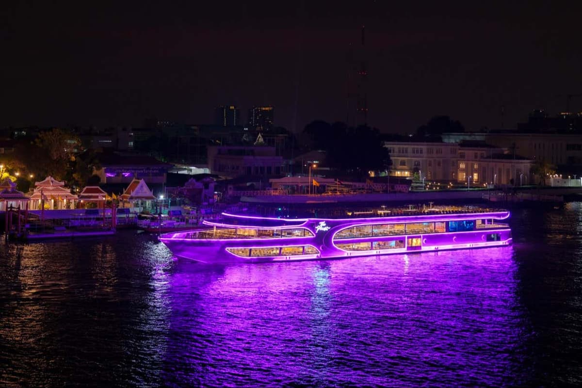 Chao Phraya River Dinner Cruise