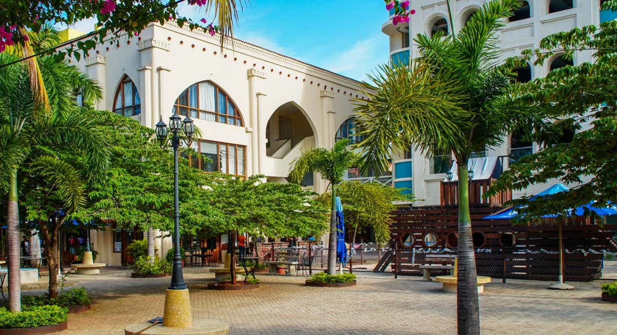 Dar es-Salam Private Tour