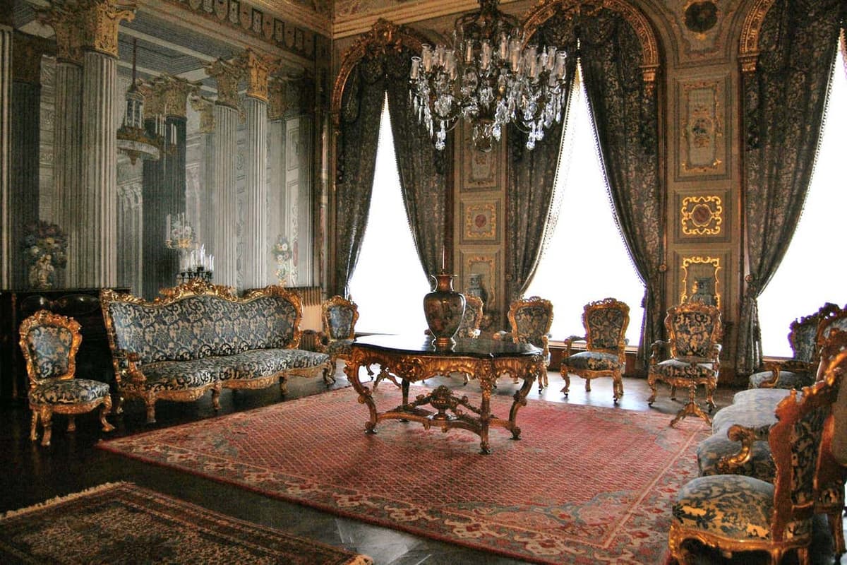 Dolmabahçe Palace Tickets + Audio Guide