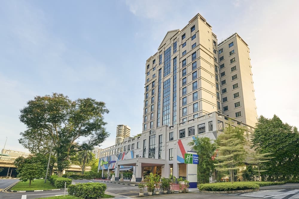 Holiday Inn Express and Suites Singapore Novena by IHG