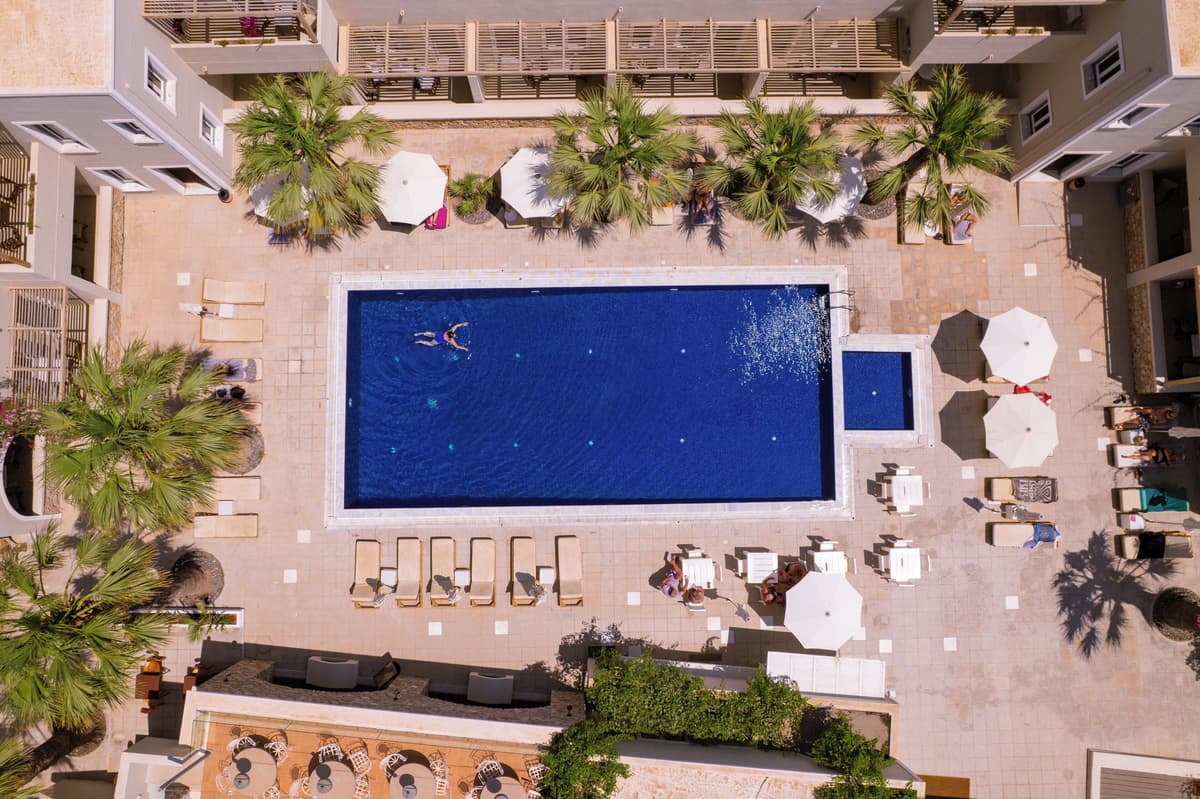 Rosebay Hotel