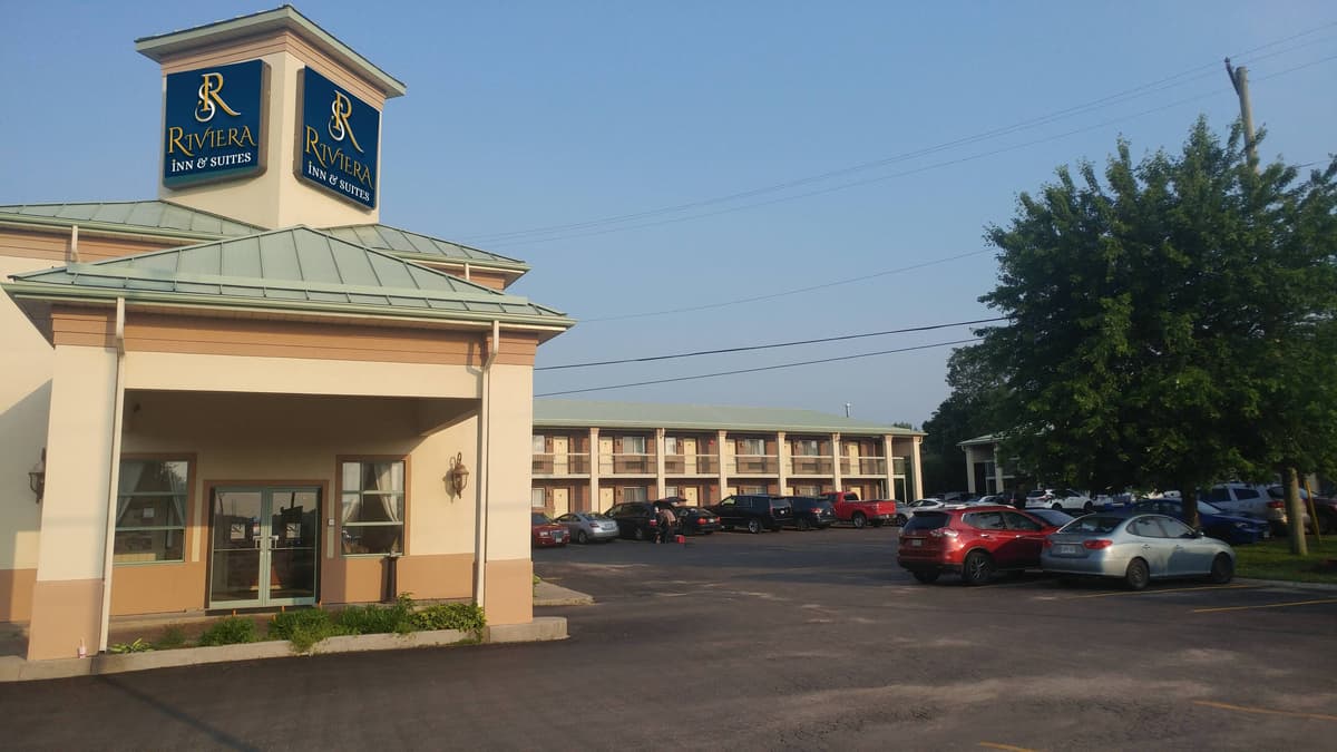 Riviera Inn and Suites 1000 Islands