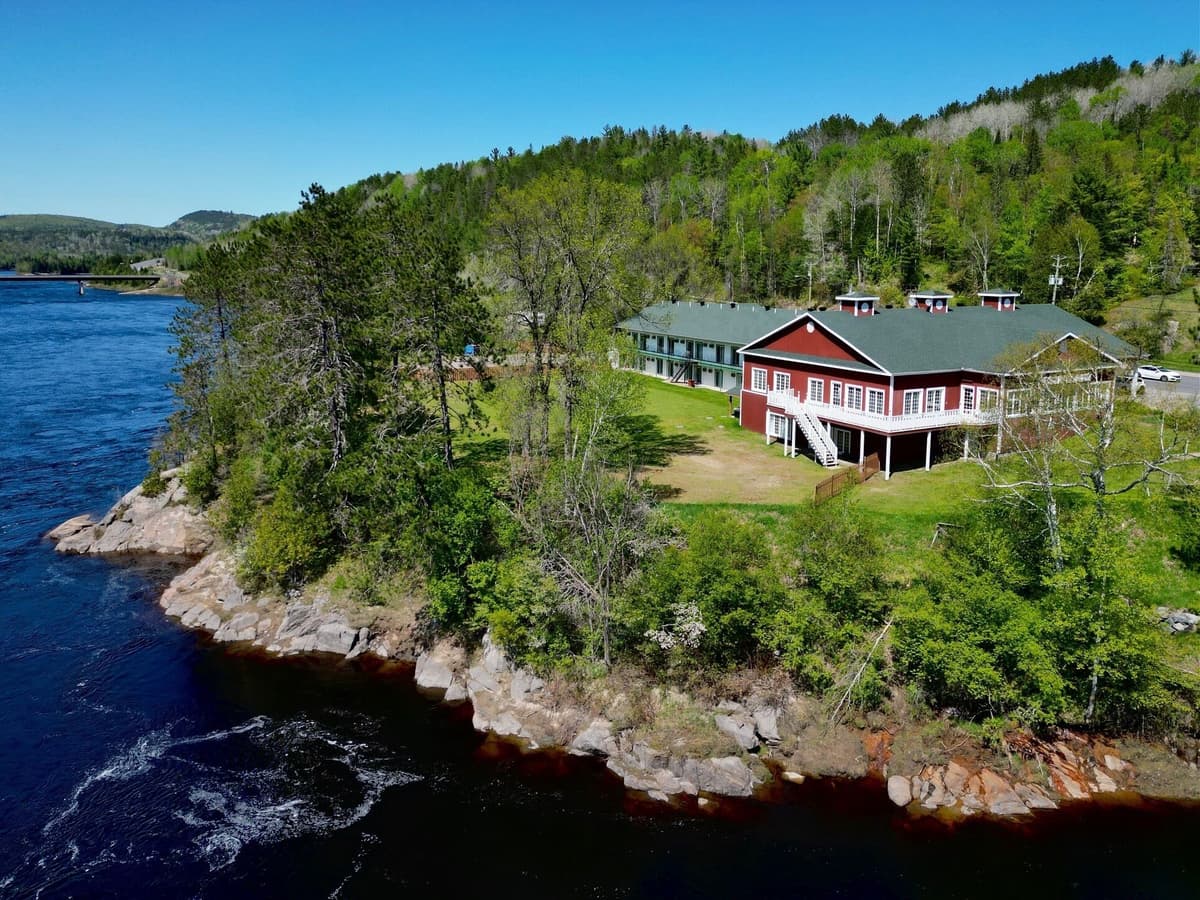 Hotel Marineau Mattawin