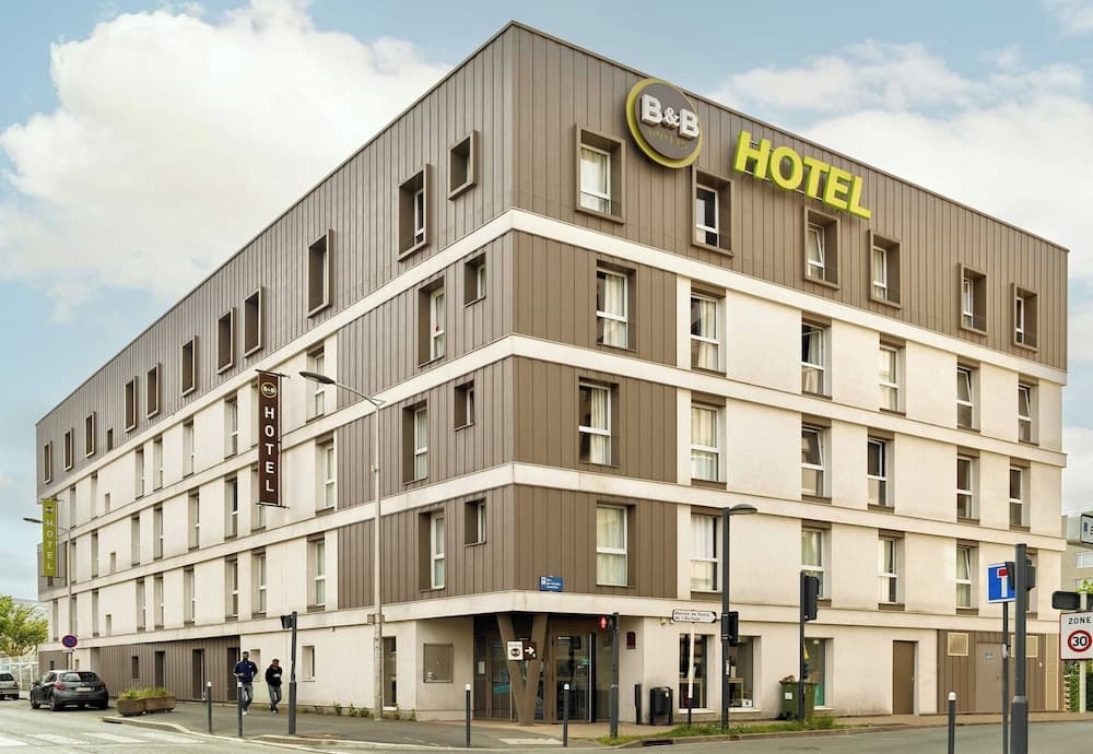 B&B HOTEL Paris Romainville Noisy-le-Sec