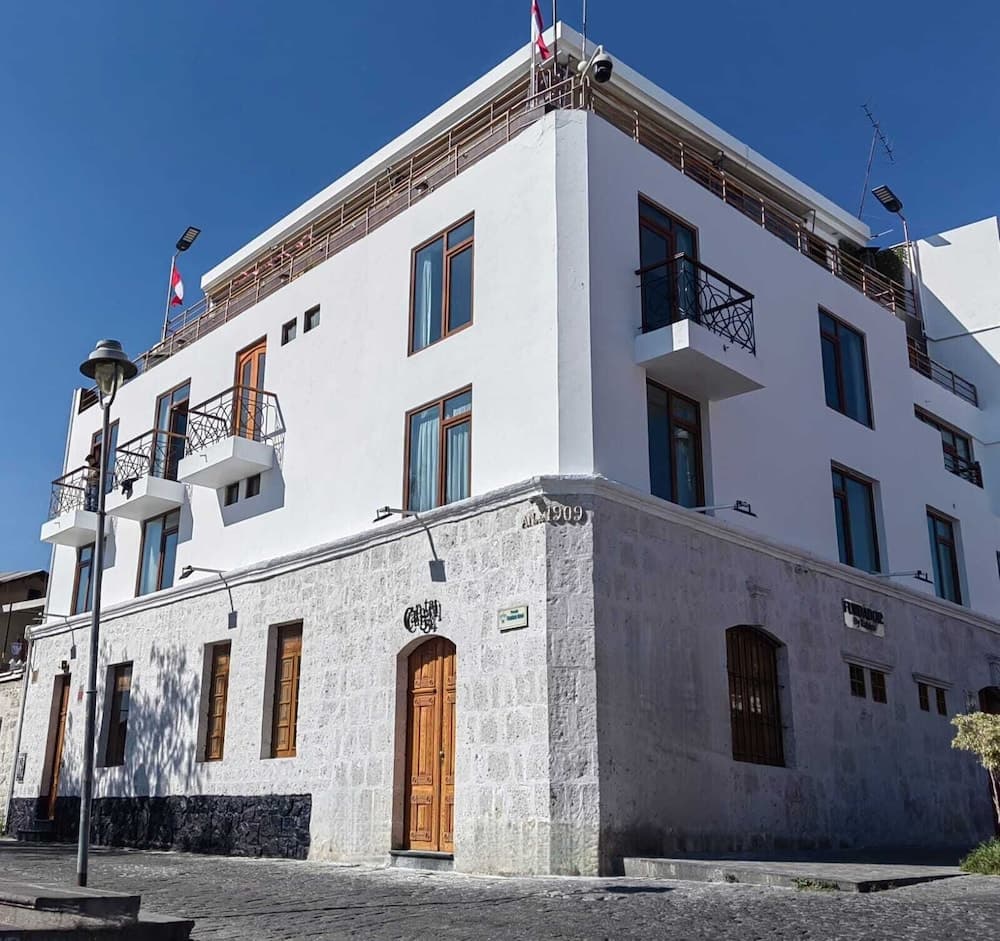 Hotel Fundador By Robles