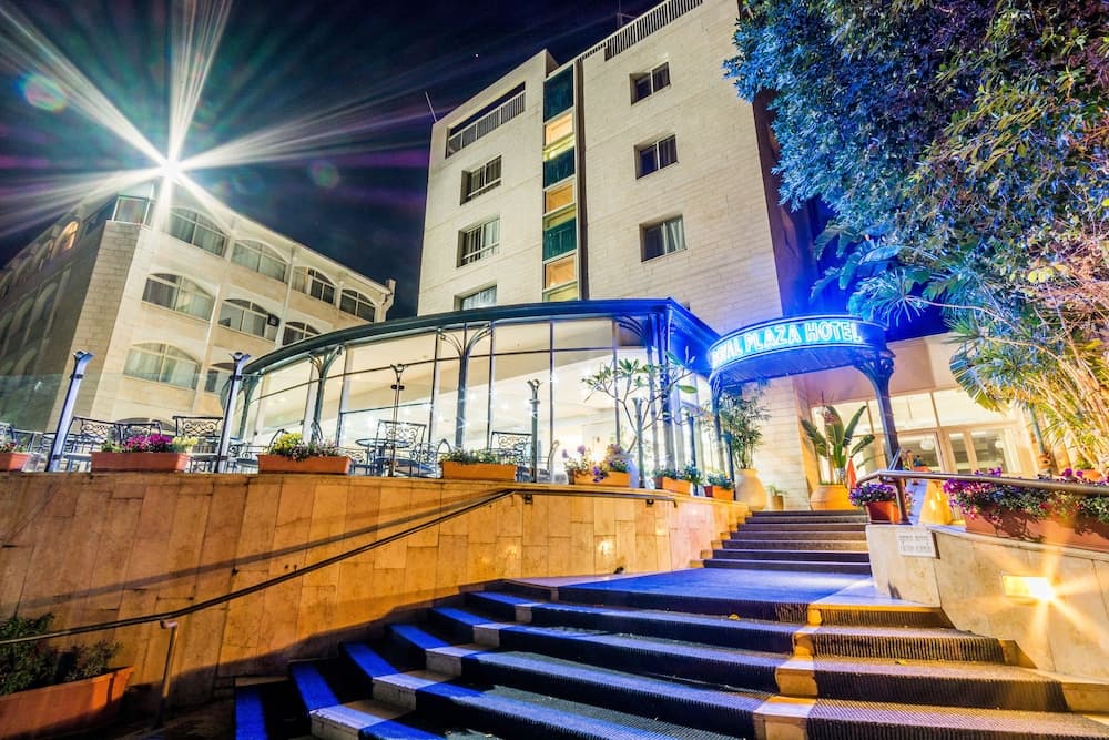 Royal Plaza Hotel