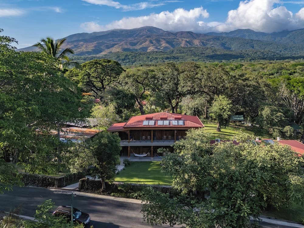 Hotel Hacienda Guachipelin