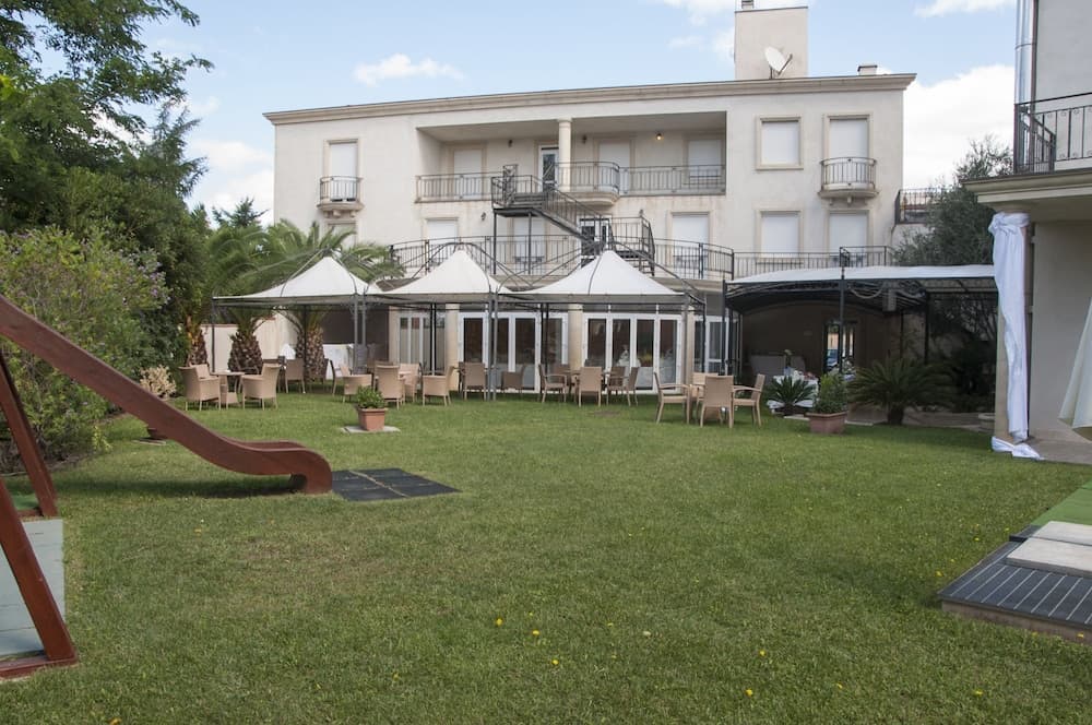 Mariano IV Palace Hotel