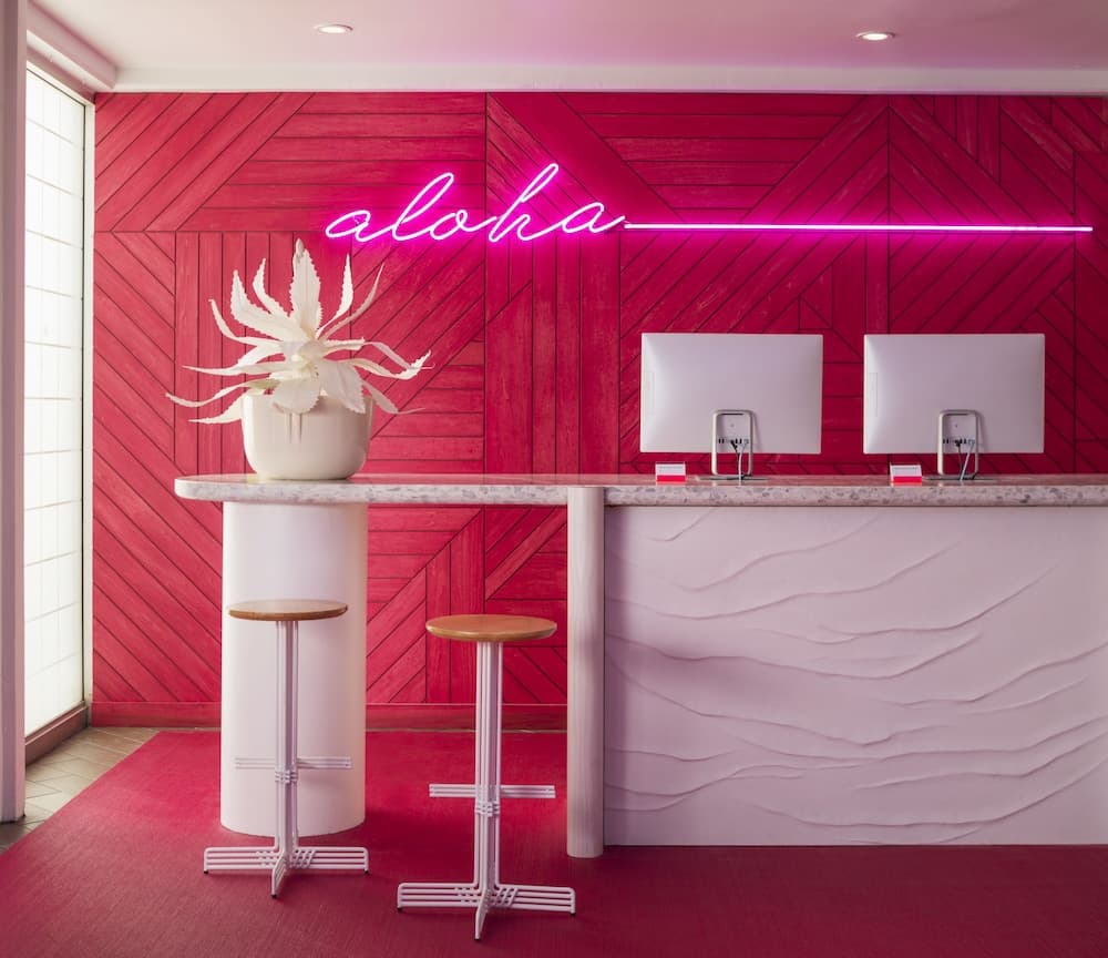 Shoreline Hotel Waikiki