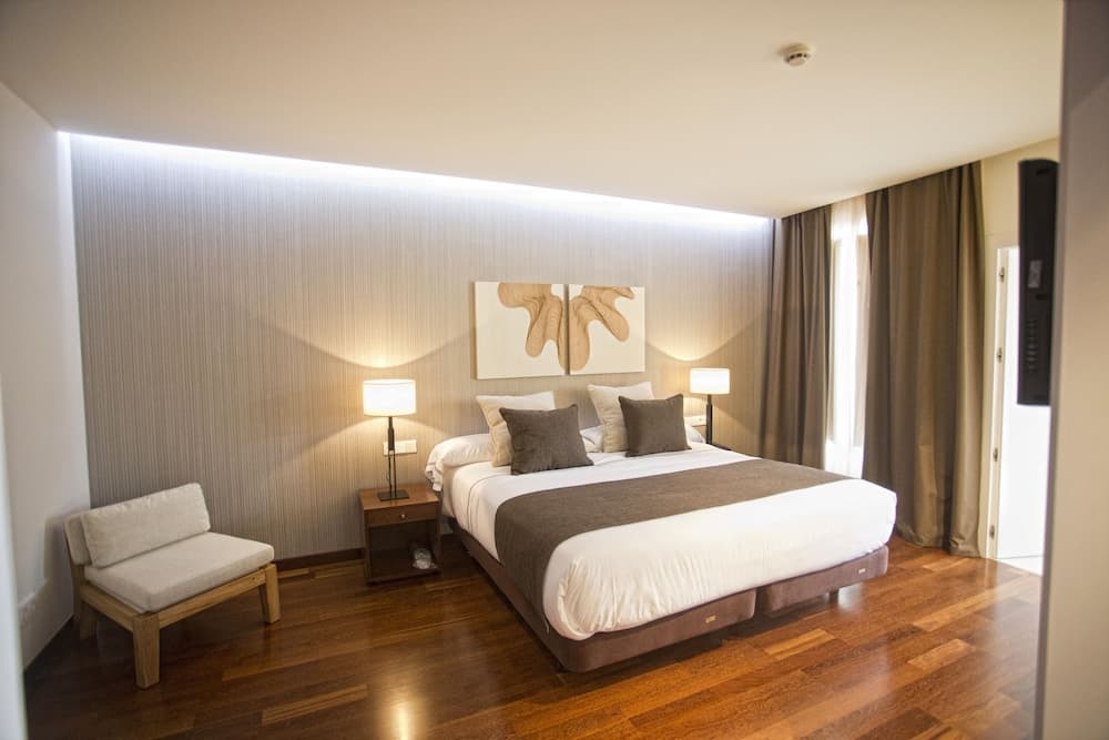 Hotel Carrís Cardenal Quevedo