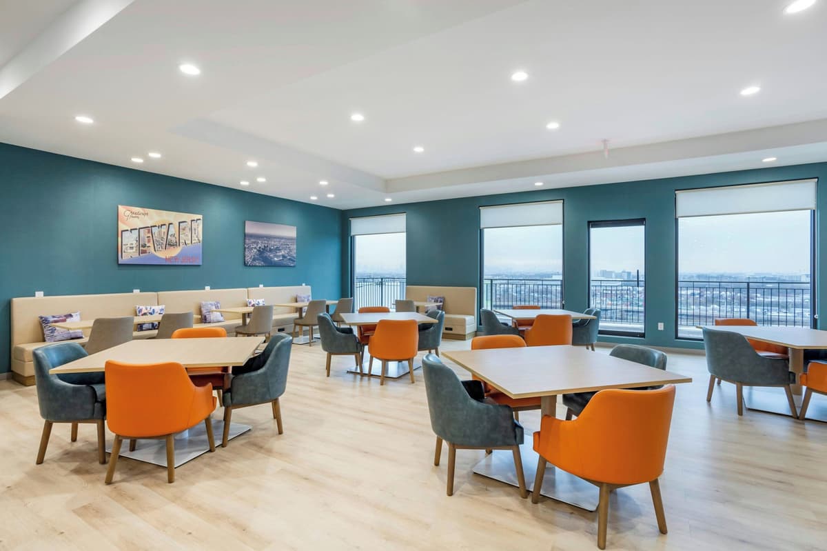 Four Points by Sheraton Newark Airport