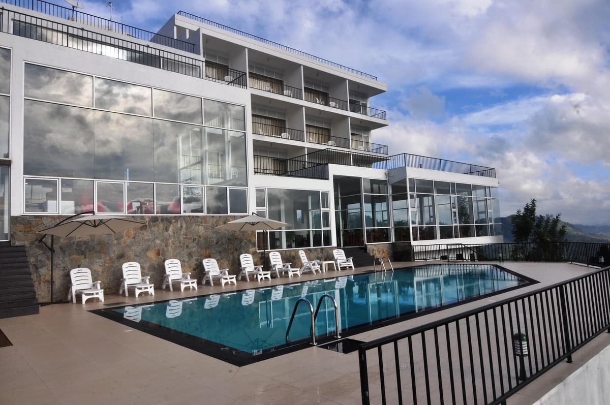 Hotel Heavens Edge