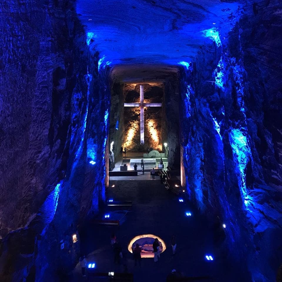 Catedral De Sal De Zipaquirá Tour With Entrance + Transportation From Bogotá - Bogotá