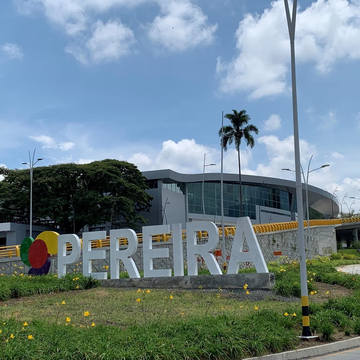 DÍA 4. (Viernes) BOGOTÁ – ARMENIA O PEREIRA  - Pereira
