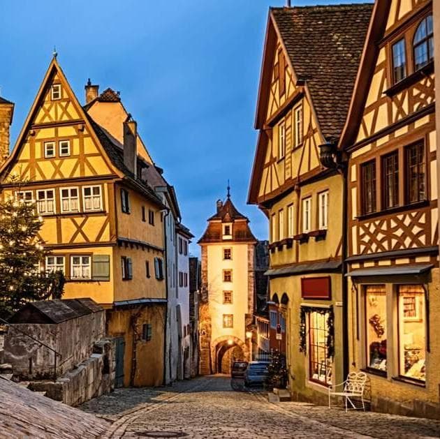 DÍA 10 FRANKFURT • ROTEMBURGO • PRAGA (Martes) - Praga