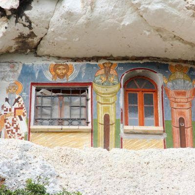 Il complesso di chiese rupestri di Ivanovo che fu abitato dai monaci dal XIV al XVII secolo - Ruse