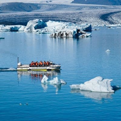 Navigare tra i ghiacci nella laguna glaciale Jökulsárlón - Kirkjubæjarklaustur