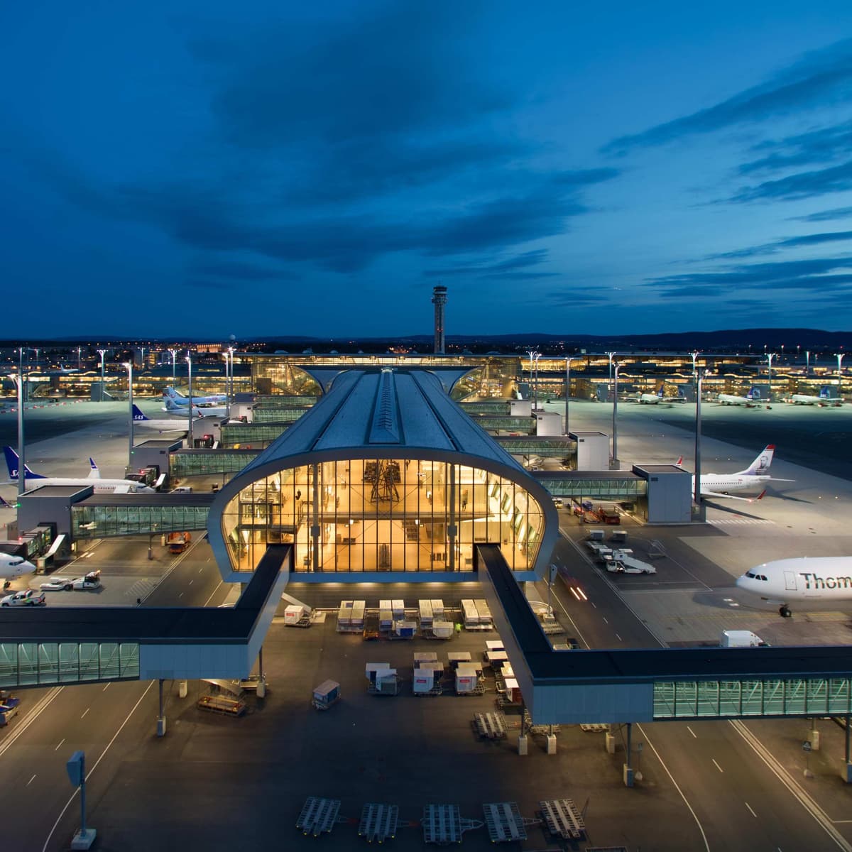 DIA 5 VIERNES oslo-tromsÖ - Tromso