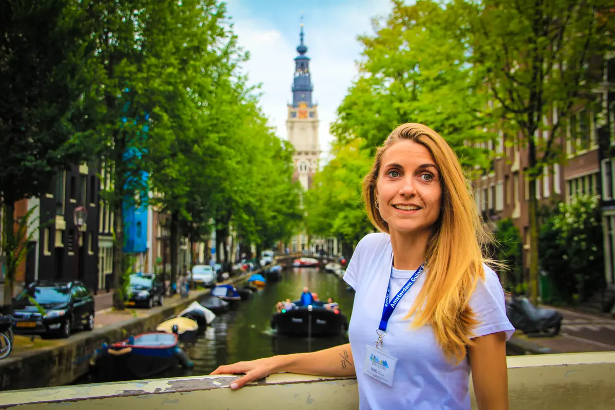 Tour a Pie por Amsterdam en Grupo Semi-Privado con Paseo en Barco
