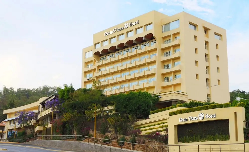 Hotel Fortin Plaza