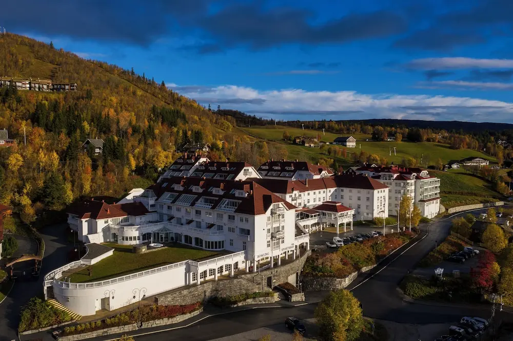 Dr. Holms Hotel