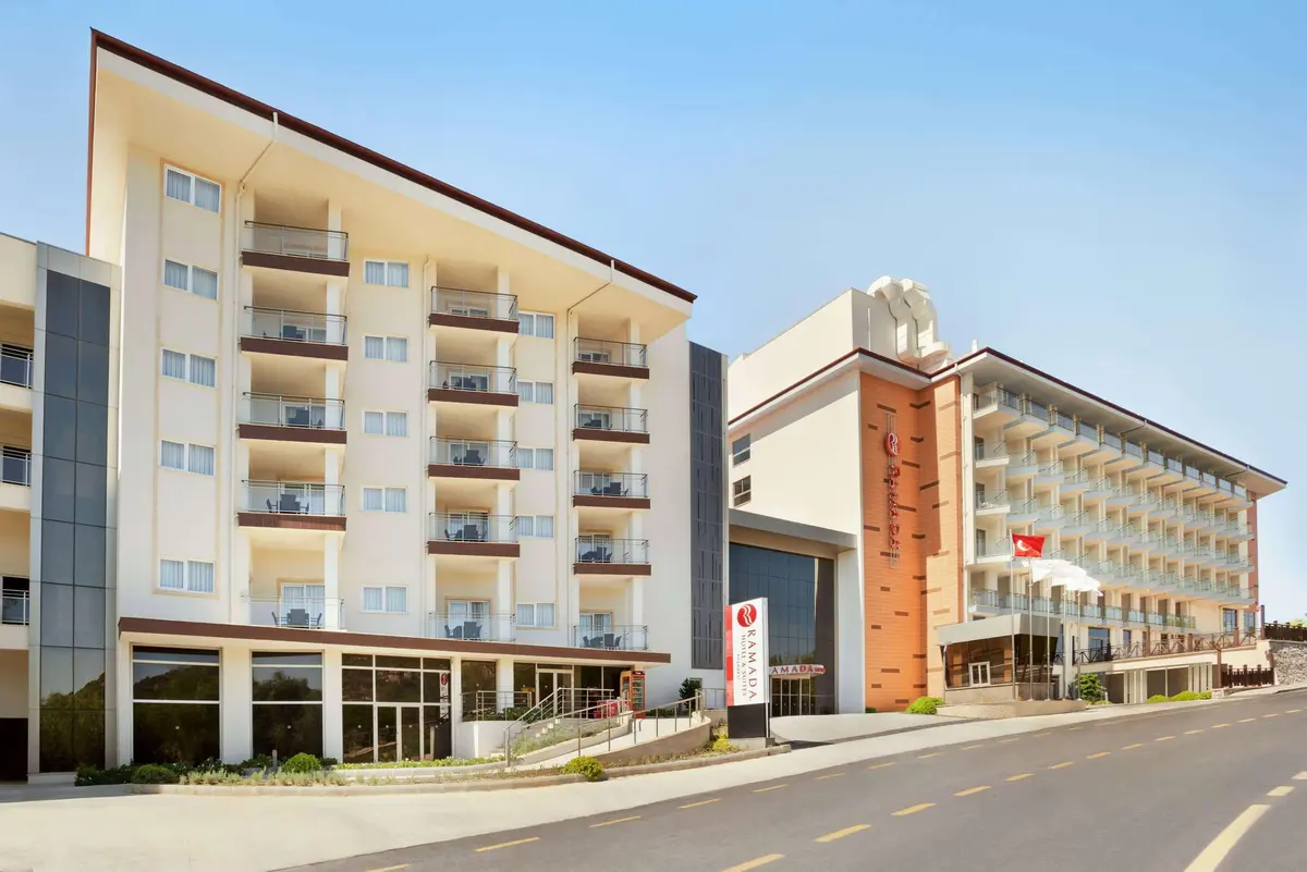 Ramada Hotel & Suites By Wyndham Kusadasi