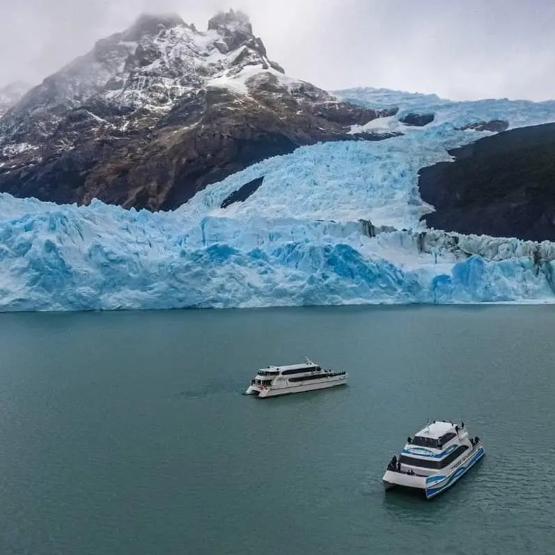 Perito Moreno Glacier + Nautical Safari - El Calafate
